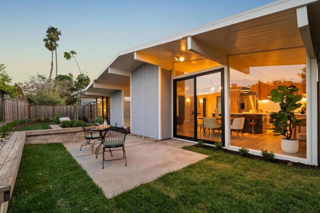 224 Loon Court, Foster City CA: https://media.crmls.org/mediaz/d7fabe0a-2f1b-4fb4-99ce-2ccc42f30f6d.jpg