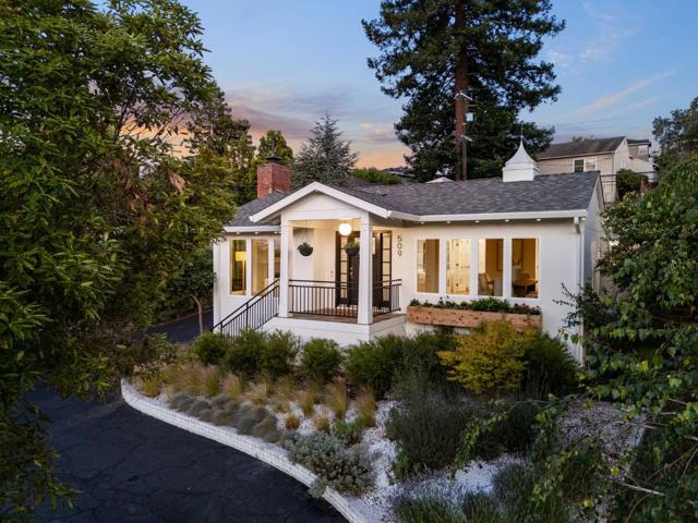 509 Madera Drive, San Mateo CA: https://media.crmls.org/mediaz/d7faff32-c1d4-4eda-b128-dcef36b2b9e0.jpg