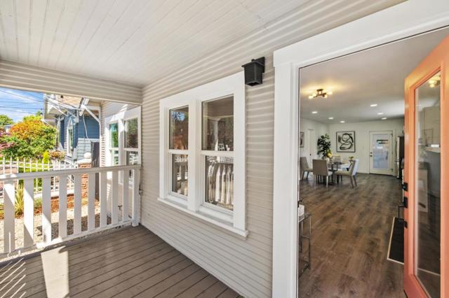 441 Vera Avenue, Redwood City CA: https://media.crmls.org/mediaz/d7fb7cda-e7c0-410b-99ec-b3283a7b8d0e.jpg