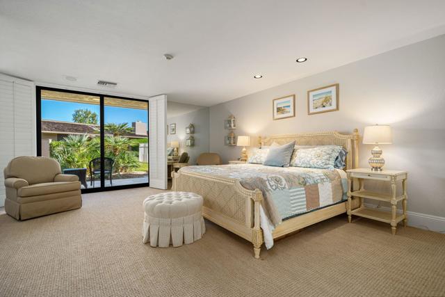 6 Oxford Court, Rancho Mirage CA: https://media.crmls.org/mediaz/d7fb95c8-6684-4c04-9244-a8bec430e137.jpg