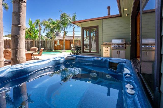 4150 Bye Way, Santa Cruz CA: https://media.crmls.org/mediaz/d7fce755-5d7d-4212-b0ba-d860f6c35d11.jpg