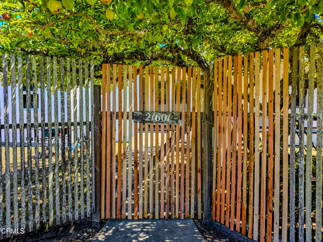 Detail Gallery Image 2 of 31 For 21601 Hellman Ln, Fort Bragg,  CA 95437 - 3 Beds | 1 Baths