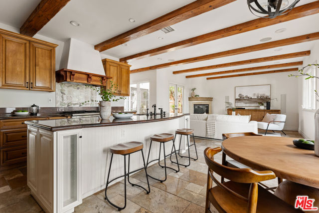 7320 Trask Avenue, Playa del Rey CA: https://media.crmls.org/mediaz/d7fd7c4c-27e6-4bd8-8266-8c7993dcb2cd.jpg