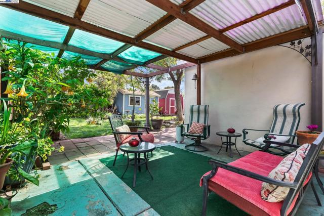 6364 Noel Ave, Newark CA: https://media.crmls.org/mediaz/d7fd8d17-421d-44cb-85fd-e6edcf83e9ce.jpg
