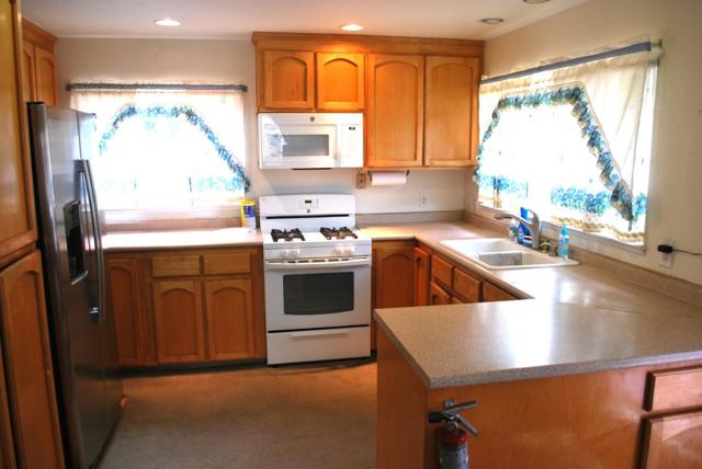 9194 Coker Road, Salinas CA: https://media.crmls.org/mediaz/d7fde0df-c35d-4076-9c87-c09990b31237.jpg