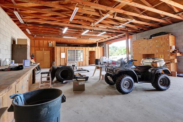 29481 Miller Road, Valley Center CA: https://media.crmls.org/mediaz/d7fe34eb-75f7-48f2-a345-5597cefe8957.jpg