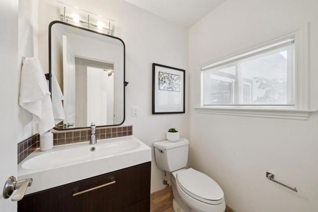 900 Highlands Circle, Los Altos CA: https://media.crmls.org/mediaz/d7ffa9e1-f794-4c52-ab7e-48bfa8c7cfdb.jpg