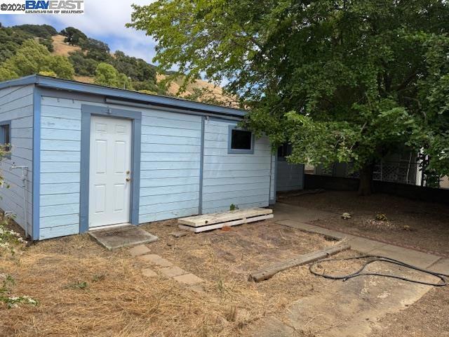 865 Old Canyon Road, Fremont CA: https://media.crmls.org/mediaz/d7fff19f-a5a7-48b7-aba6-f6d4835eeb36.jpg