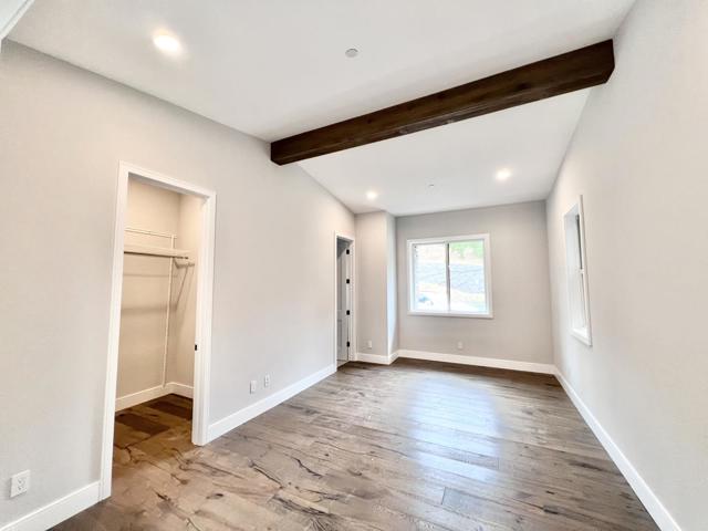 Image 16 of 38 For 4 Creekside Oaks