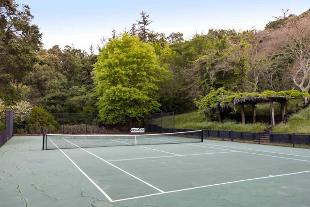 835 La Honda Road, Woodside CA: https://media.crmls.org/mediaz/d8017b91-f58c-4b5c-9a8d-1f3190d90135.jpg