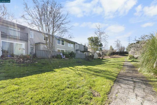 Image 22 of 31 For 1155 Kenwal Road  D