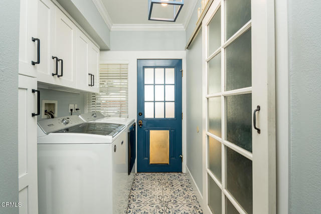 Detail Gallery Image 20 of 69 For 1955 N Los Robles Ave, Pasadena,  CA 91104 - 5 Beds | 3 Baths