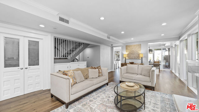 663 W Terrylynn Place, Long Beach CA: https://media.crmls.org/mediaz/d802a399-c091-45bf-809c-30c620243d6f.jpg