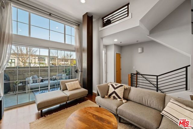 5400 PLAYA VISTA Drive, 22 photo 2