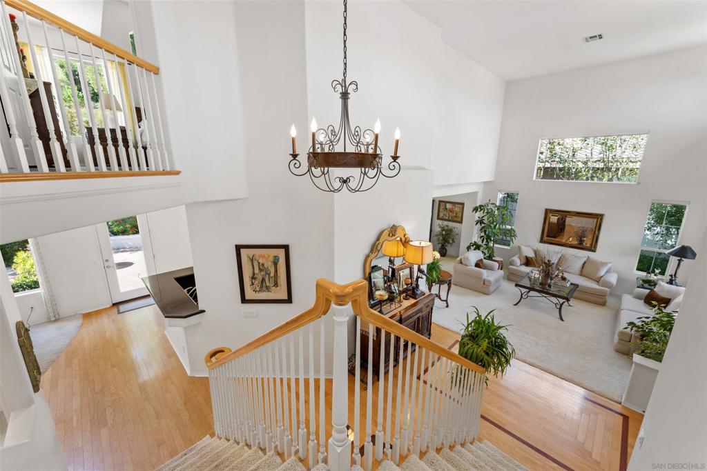 https://media.crmls.org/mediaz/d8034a13-e814-48da-bd35-3a601df47582.jpg?preset=X-Large