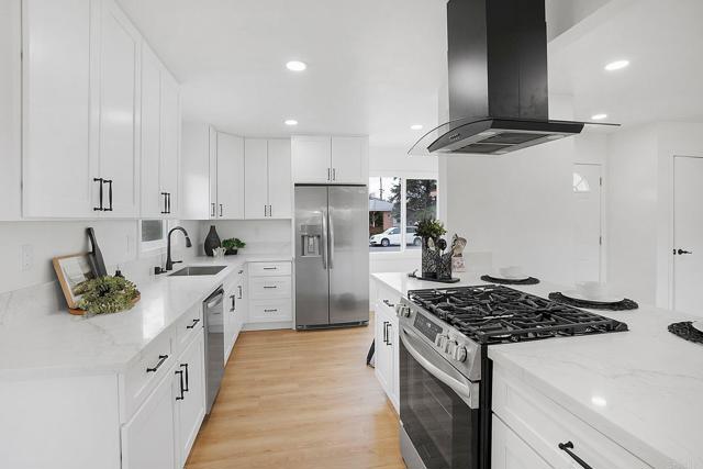 Detail Gallery Image 15 of 32 For 5648 Hamill Ave, San Diego,  CA 92120 - 3 Beds | 2 Baths