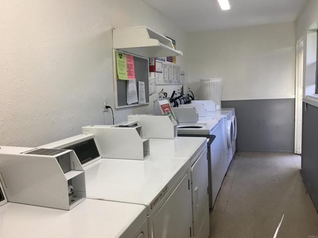 Detail Gallery Image 24 of 27 For 808 Coriander Dr #D,  Torrance,  CA 90502 - 1 Beds | 1 Baths