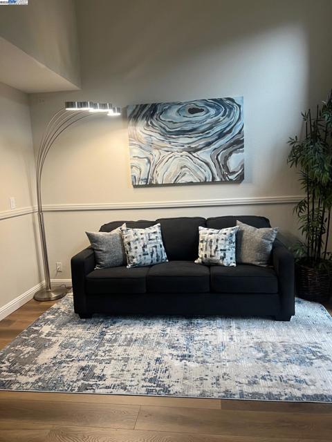 1410 Groth Cir, Pleasanton CA: https://media.crmls.org/mediaz/d804c306-24df-42e4-8461-ccf76d6319cb.jpg