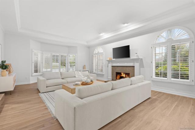2610 Acuna Ct, Carlsbad CA: https://media.crmls.org/mediaz/d804d833-5594-4253-87c9-587ee1a47269.jpg