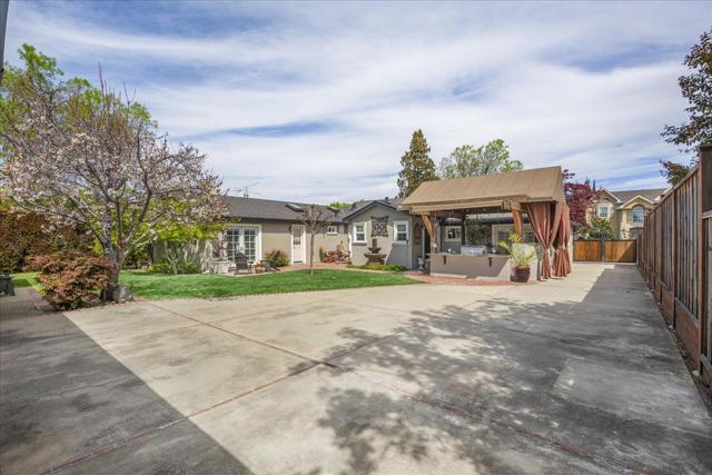 14843 Holden Way, San Jose CA: https://media.crmls.org/mediaz/d804fc08-ceb6-47c6-afb8-33befab12d90.jpg