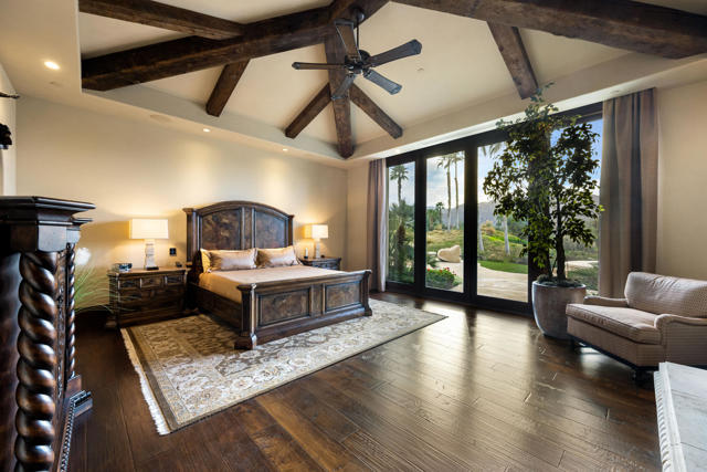 Image 27 of 102 For 52977 Via Dona