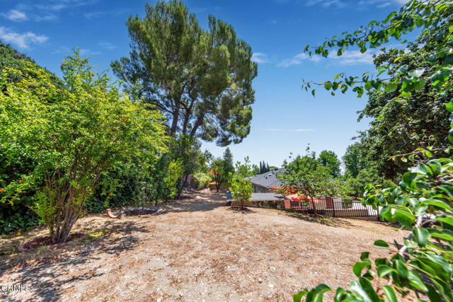 2767 Brookhill Street, La Crescenta CA: https://media.crmls.org/mediaz/d806a41c-fbd5-4bcb-aa42-47107378c090.jpg