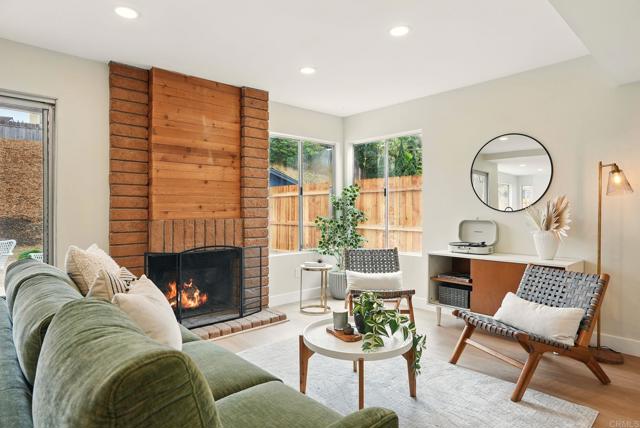 909 Loma, Chula Vista CA: https://media.crmls.org/mediaz/d806cdec-fef0-469a-8904-73d6fcd42816.jpg
