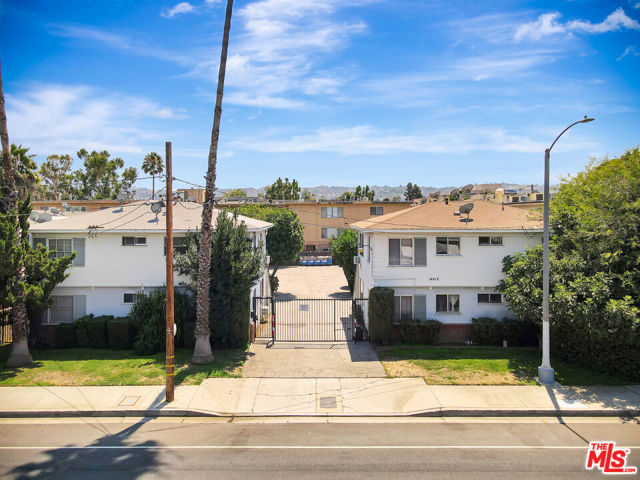 14410 Magnolia Boulevard photo 1