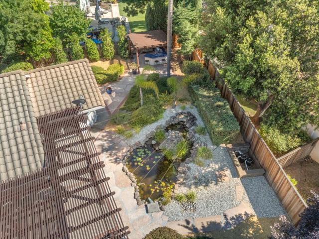 17157 Heatherwood Way, Morgan Hill CA: https://media.crmls.org/mediaz/d8076ed6-bbdd-4214-8a3f-85e5dfcbc1e0.jpg