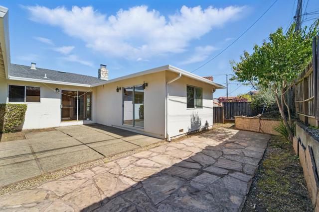 1380 Tuolumne Road, Millbrae CA: https://media.crmls.org/mediaz/d8077879-589f-445a-8f99-97be9827066e.jpg