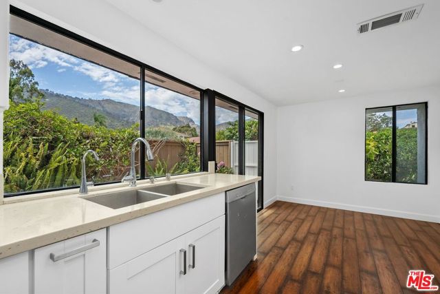 Drew Fenton | 17157 Avenida De Santa Ynez Pacific Palisades CA | MLS: 7373840 Drew Fenton | 17157 Avenida De Santa Ynez Pacific Palisades CA | MLS: 7373840