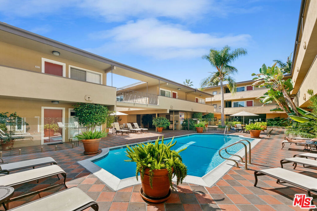 970 Palm Avenue #301