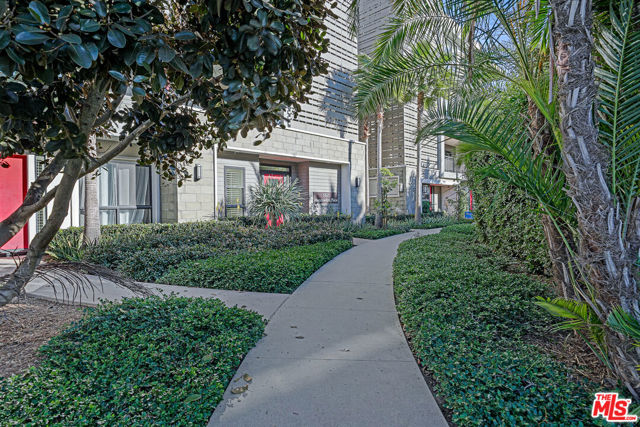 5827 Meadowlark Place, 3 photo 15