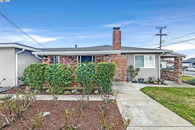 Image 1 of 38 For 36304 Magellan Dr