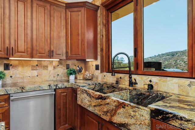 18585 Deer Valley Estates, Poway CA: https://media.crmls.org/mediaz/d8089172-f3d1-4af2-8fb3-02700968a0ff.jpg