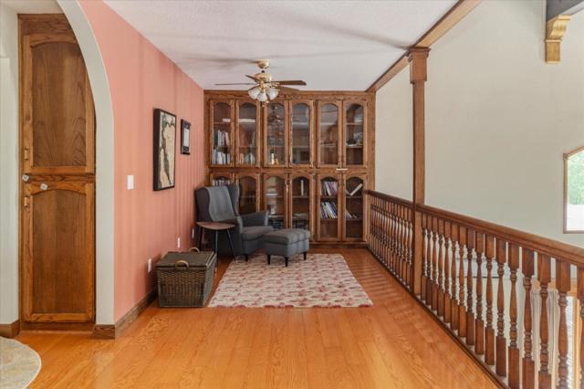 10207 Pool Station Road, Angels Camp CA: https://media.crmls.org/mediaz/d8094aeb-2464-4718-b483-2c0c93758d17.jpg