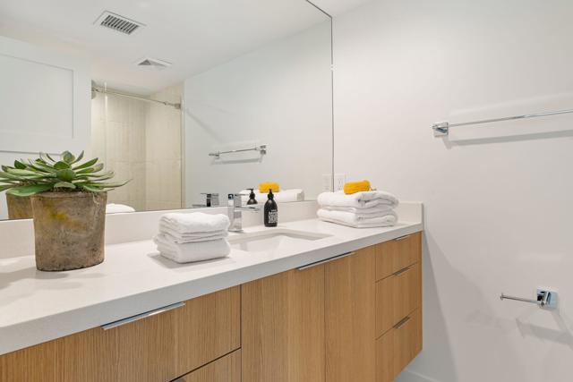 46380 Desert Lily Drive, Palm Desert CA: https://media.crmls.org/mediaz/d809d4c9-cb3e-4951-89b9-8888186197cb.jpg