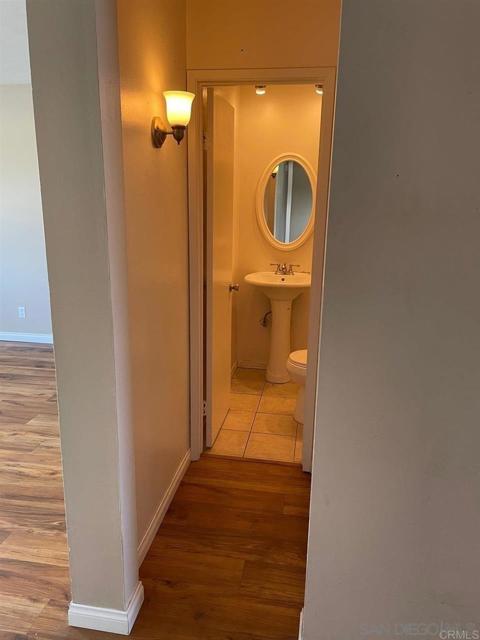 Image 8 of 15 For 4875 Cole St  69