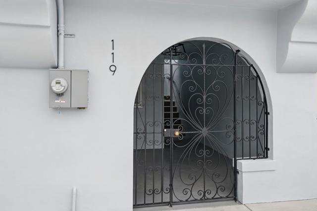 119 Nueva Ave, San Francisco CA: https://media.crmls.org/mediaz/d80b4af7-7b31-4f26-afc0-477093e36c55.jpg