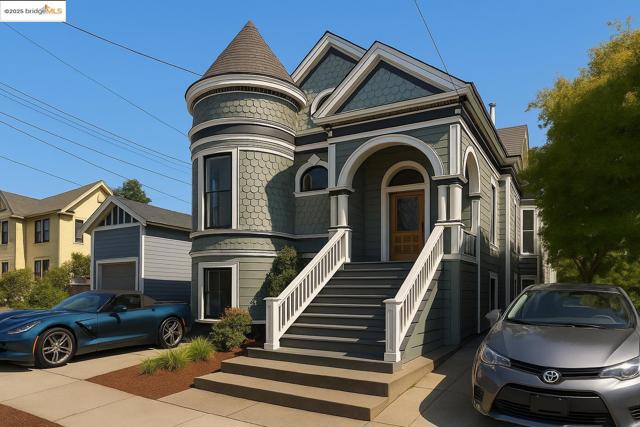 102 Hamilton Pl, Oakland CA: https://media.crmls.org/mediaz/d80b7aeb-a415-4ab0-8ab6-fa9ca7e7870a.jpg