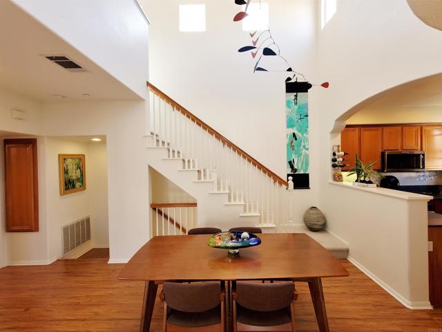 Detail Gallery Image 5 of 18 For 6484 Corte La Luz, Carlsbad,  CA 92009 - 2 Beds | 2 Baths