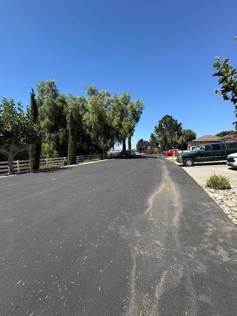 270 Joes Lane, Hollister CA: https://media.crmls.org/mediaz/d80d326a-6128-4968-b681-6ea6f7a43e6c.jpg