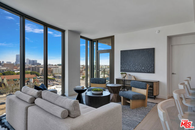 Virtually staged model home ph