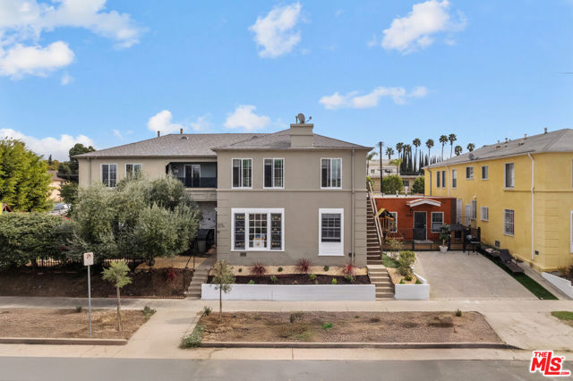 2610 1/2 7th Avenue, Los Angeles CA: https://media.crmls.org/mediaz/d80e0d2f-1be6-4805-a857-48e80a34c02b.jpg