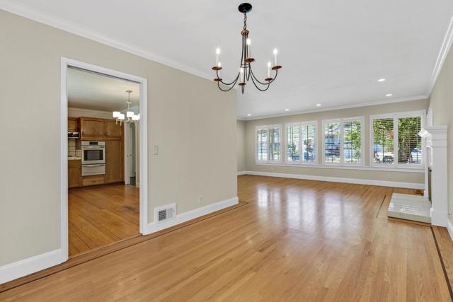 10 Banff Way, Pacifica CA: https://media.crmls.org/mediaz/d80e7e47-bd7b-444b-950e-333bf95f5060.jpg