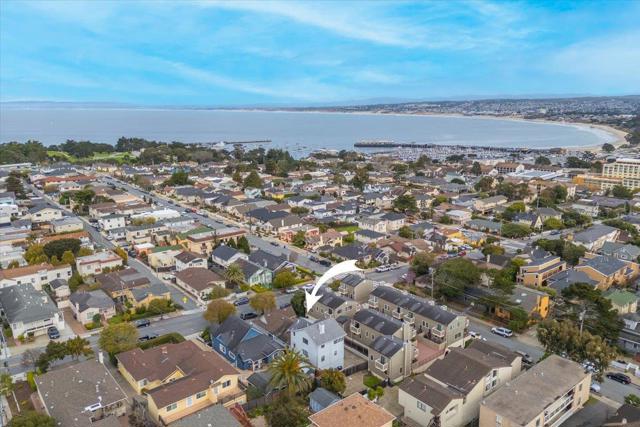 739 W Franklin Street, Monterey CA: https://media.crmls.org/mediaz/d80f03e7-c91e-4403-a63a-09b650bece31.jpg