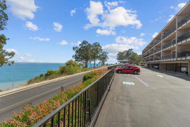 870 Park Avenue, Capitola CA: https://media.crmls.org/mediaz/d80f1ce9-cd49-4184-b7f4-7ef78649d0a8.jpg