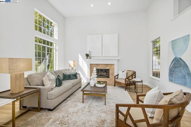 Image 8 of 48 For 952 Gray Fox Cir