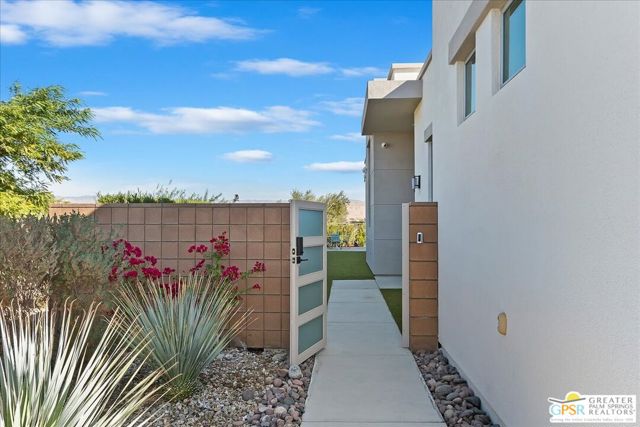 1280 Celadon Street, Palm Springs CA: https://media.crmls.org/mediaz/d8105321-dc4b-48bb-9bf8-39e21cdbea78.jpg