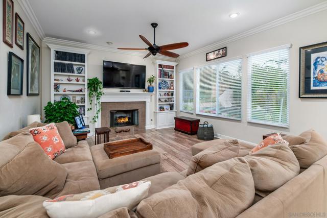 5255 Greenwillow Ln, San Diego CA: https://media.crmls.org/mediaz/d8112963-d776-4b2f-9708-d080f361f404.jpg